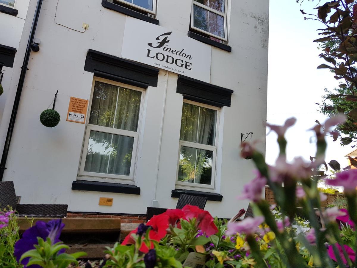Finedon Lodge Wellingborough Exterior photo