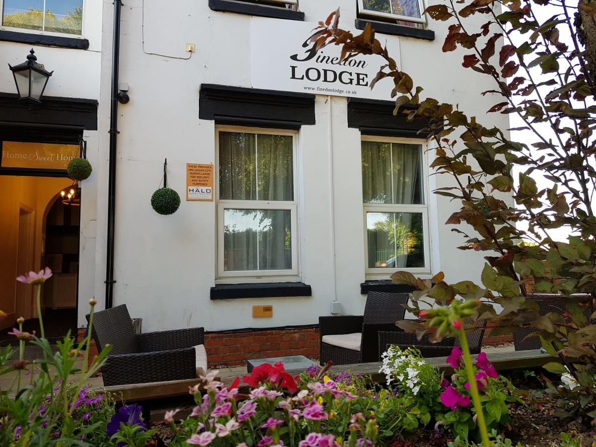 Finedon Lodge Wellingborough Exterior photo